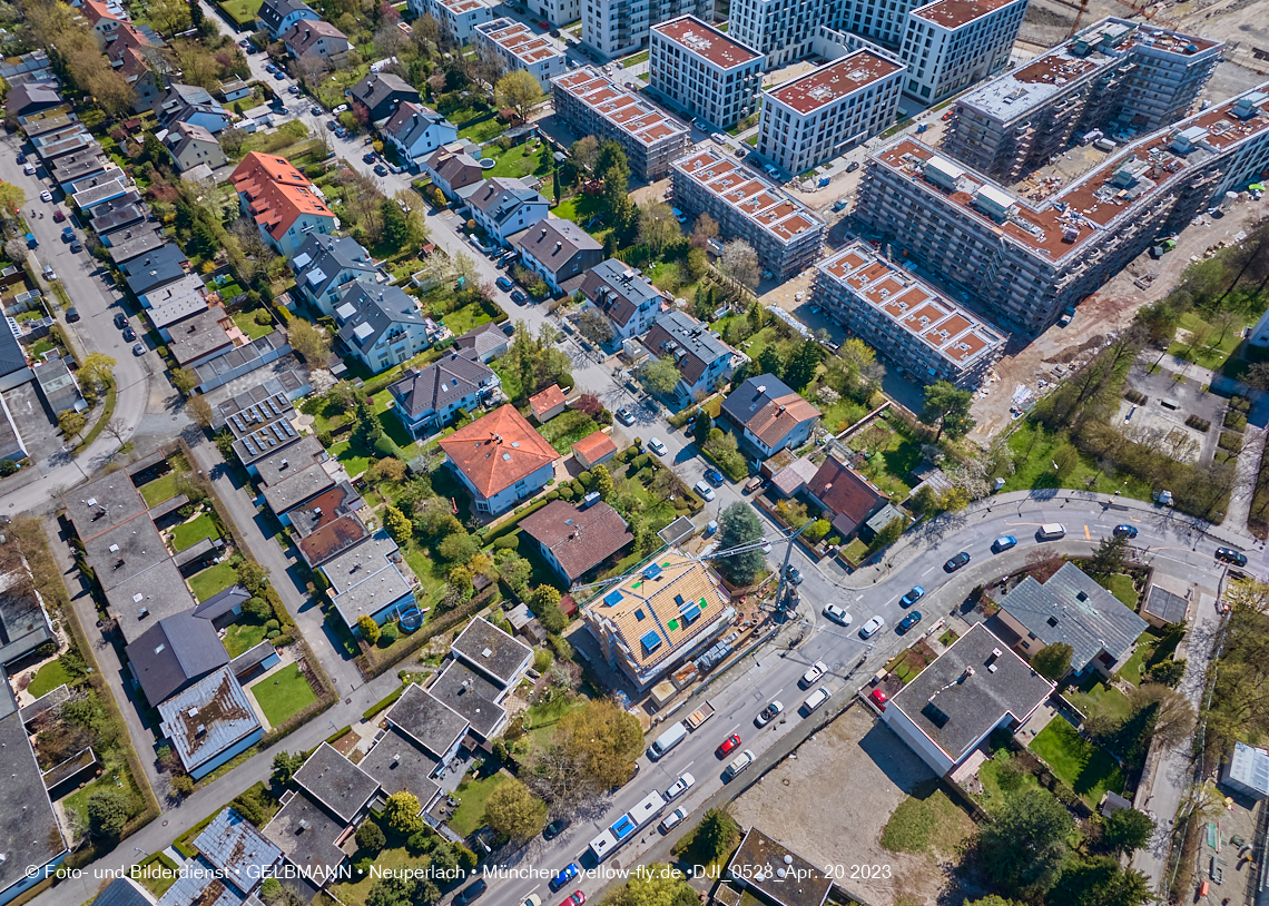 21.04.2023 - Luftbilder von der Baustelle Alexisquartier und Pandion Verde in Neuperlach